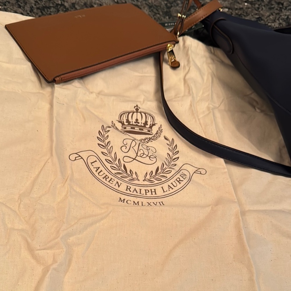 Ralph Lauren Marine Blue Dryden Debby leather Med Bucket Bag adj Strap NWT - Picture 14 of 15